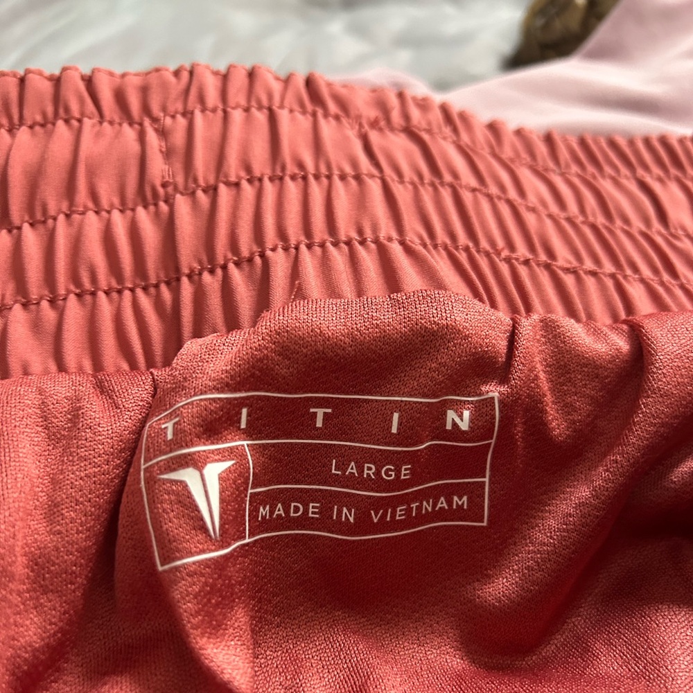 TITIN Coral Athletic Shorts LG EUC